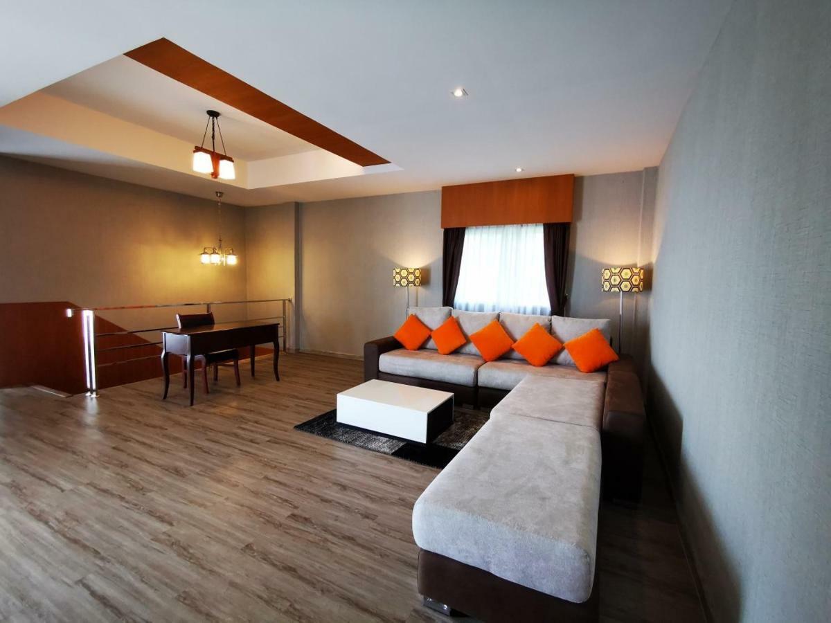 Kanita Pool Villa Karon Extérieur photo